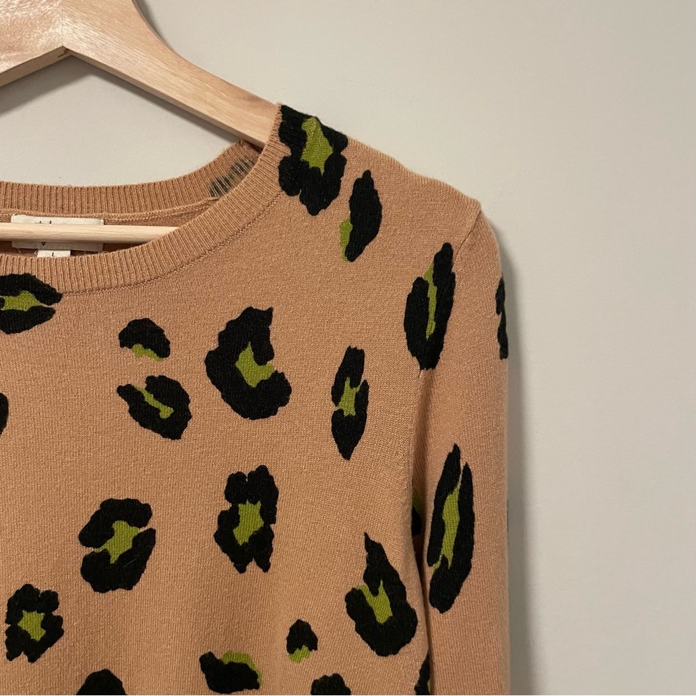 Leopard Sweater - Picture 2 of 3